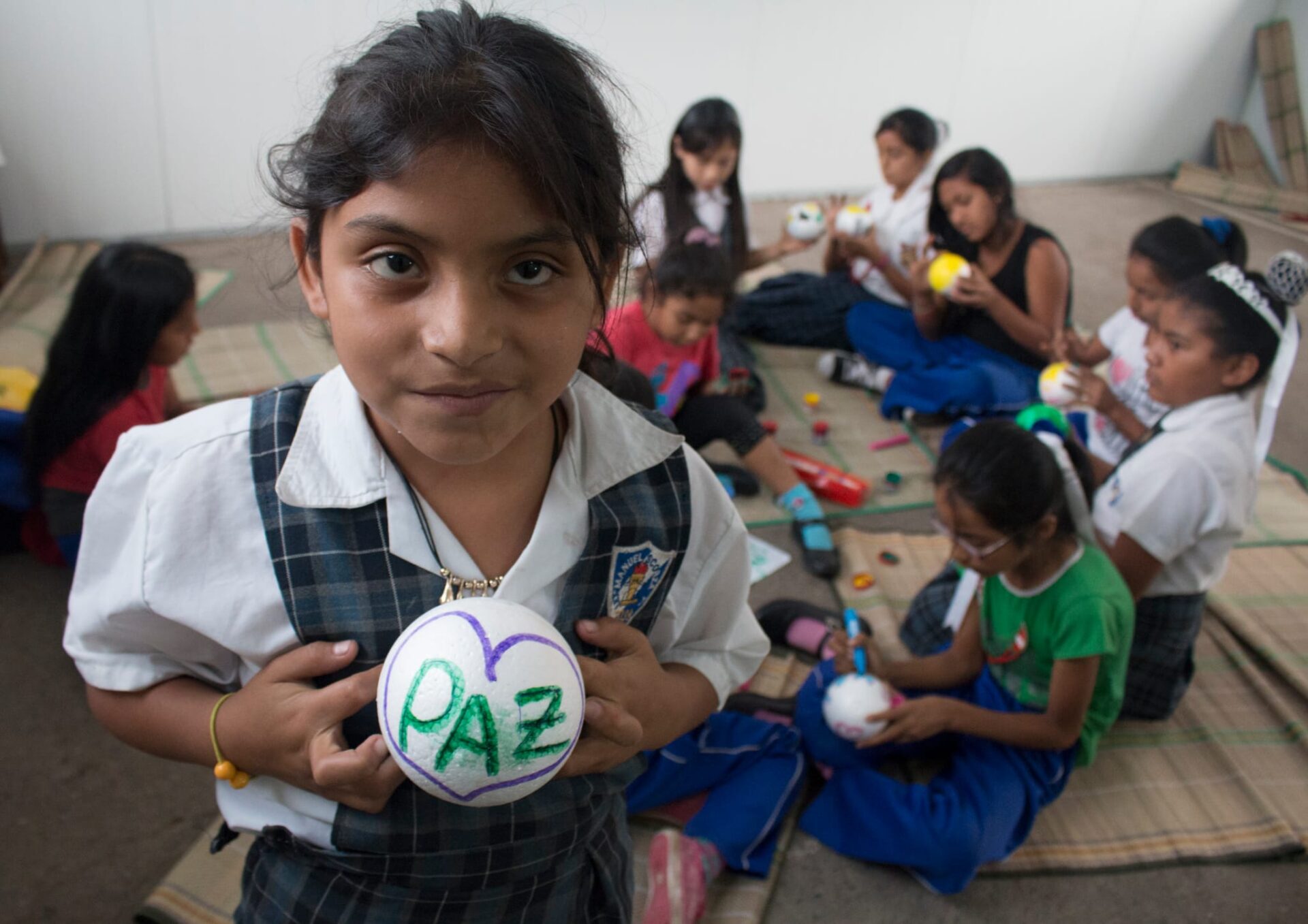 EDUCAR PARA LA PAZ Foto de Carlos Vattuone 2015